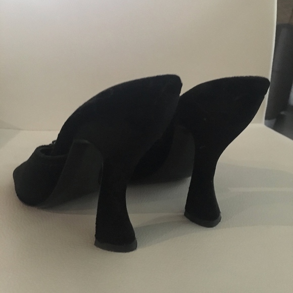 Prada Velvet Runway Mules w/ Crystal Detail, sz.38 - Picture 2 of 4